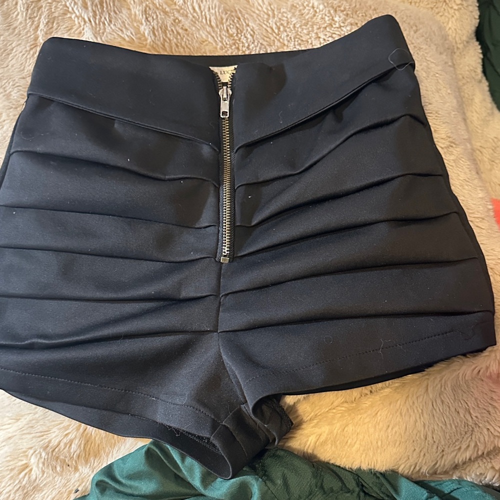 Zara Black High Waist Pleated Shorts